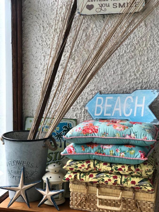 Ballygally Seaview Cottage ลาร์น ภายนอก รูปภาพ